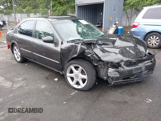 2000 Nissan Maxima GXE with VIN JN1CA31A3YT025913, listed as a IAAI auction lot 42635681 with 203,529 mi miles and . Bid and sale history available at DreamBid. Image 1.