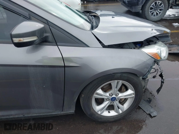 2014 Ford Focus SE with VIN 1FADP3K26EL178617, listed as a IAAI auction lot 41494087 with 72,198 mi miles. Bid and sale history available at carsss.com. Image 14.
