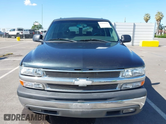 2003 Chevrolet Suburban LS with VIN 3GNEC16T63G115908, listed as a IAAI auction lot 41950165 with 202,075 mi miles. Bid and sale history available at carsss.com. Image 12.