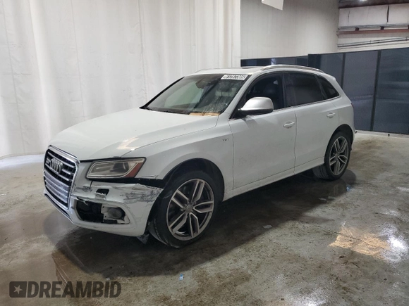 2014 Audi SQ5 Premium Plus with VIN WA1CGAFP7EA042745, listed as a Copart auction lot 61257305 with 155,497 mi miles and Clean title. Bid and sale history available at DreamBid. Image 1.