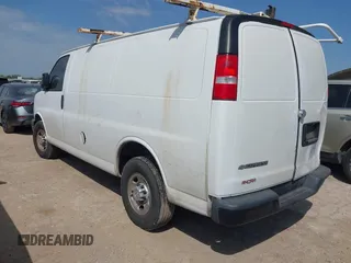 2020 Chevrolet Express Cargo with VIN 1GCWGAFP0L1161172, listed as a IAAI auction lot 42135101 with 130,189 mi miles and . Bid and sale history available at DreamBid. Image 3.