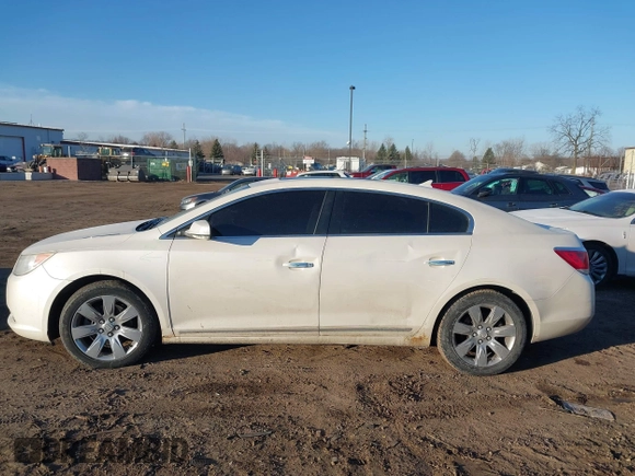 2013 Buick LaCrosse Leather with VIN 1G4GC5E3XDF158284, listed as a IAAI auction lot 41464830 with 193,583 mi miles. Bid and sale history available at carsss.com. Image 14.