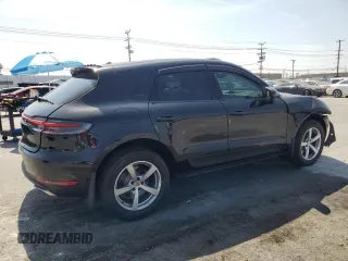 2021 Porsche Macan with VIN WP1AA2A53MLB08283, listed as a Copart auction lot 54200395 with 32,146 mi miles and Salvage title. Bid and sale history available at DreamBid. Image 3.