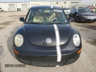 2007 Volkswagen New Beetle Coupe with VIN 3VWEW31CX7M519236, listed as a Copart auction lot 85434464 with 154,806 mi miles and Salvage Title. Bid and sale history available at carsss.com. Image 5.