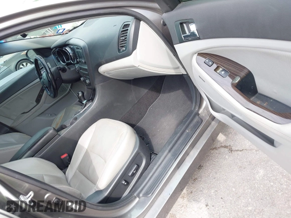 2013 Kia Optima EX z VIN 5XXGN4A73DG127493, wystawiony jako IAAI lot #42370932 z przebiegiem 173 412 mil mil oraz . Historia ofert i sprzedaży dostępna na DreamBid. Obrazek 5.