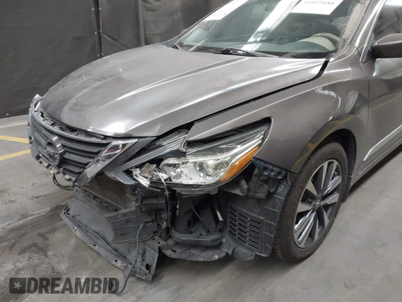 2016 Nissan Altima S with VIN 1N4AL3APXGC114353, listed as a IAAI auction lot 42057688 with 84,562 mi miles and . Bid and sale history available at carsss.com. Image 6.
