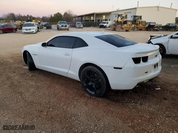 2013 Chevrolet Camaro LT with VIN 2G1FC1E33D9166236, listed as a Copart auction lot 86539604 with 213,734 mi miles and Salvage Title. Bid and sale history available at carsss.com. Image 2.