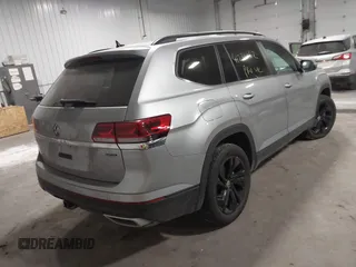 2023 Volkswagen Atlas SE с VIN 1V2HR2CA5PC516757, выставлен на аукционе IAAI как лот 41236062 с пробегом 23 485 миль миль и . История ставок и продаж доступна на DreamBid. Изображение 4.