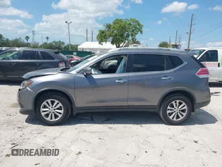 2016 Nissan Rogue SV z VIN KNMAT2MV8GP697352, wystawiony jako IAAI lot #41948298 z przebiegiem 79 119 mil mil oraz . Historia ofert i sprzedaży dostępna na DreamBid. Obrazek 14.