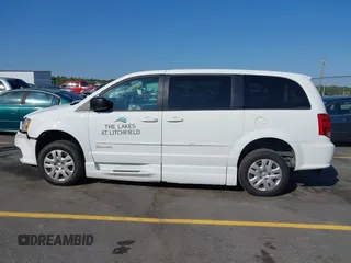 2017 Dodge Grand Caravan SE Plus with VIN 2C4RDGBG4HR746936, listed as a IAAI auction lot 41968024 with 113,156 mi miles and . Bid and sale history available at DreamBid. Image 14.