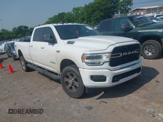 2019 Ram 2500 Big Horn with VIN 3C6UR5JJ1KG539082, listed as a IAAI auction lot 42382211 with 124,918 mi miles and . Bid and sale history available at DreamBid. Image 1.