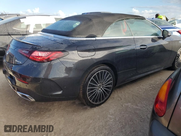 2024 Mercedes-Benz CLE 300 z VIN W1KMK4HBXRF025030, wystawiony jako Copart lot #73923934 z przebiegiem Nie podano mil oraz Nie do naprawy • Non repairable. Historia ofert i sprzedaży dostępna na DreamBid. Obrazek 3.