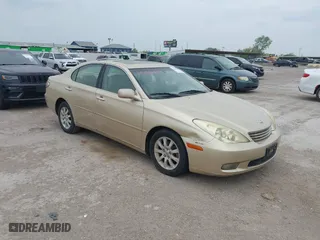 2003 Lexus ES 300 with VIN JTHBF30G030126237, listed as a IAAI auction lot 42061334 with 205,375 mi miles. Bid and sale history available at carsss.com. Image 6.