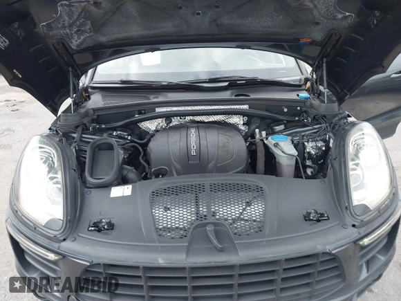 2018 Porsche Macan with VIN WP1AA2A51JLB14594, listed as a IAAI auction lot 41600408 with 85,643 mi miles and . Bid and sale history available at DreamBid. Image 10.