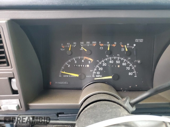 1994 Chevrolet Suburban z VIN 1GNFK16K4RJ348093, wystawiony jako Copart lot #87352784 z przebiegiem 118 442 mil mil oraz Nie do naprawy • Non repairable. Historia ofert i sprzedaży dostępna na DreamBid. Obrazek 9.