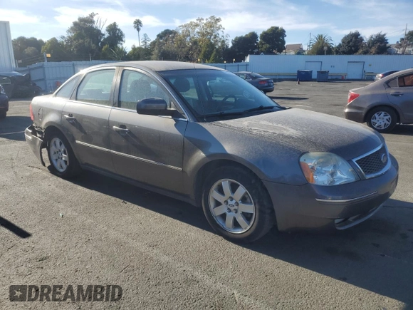 2005 Ford Five Hundred SEL with VIN 1FAFP24185G150138, listed as a Copart auction lot 78532624 with 121,538 mi miles and Salvage Title. Bid and sale history available at carsss.com. Image 4.