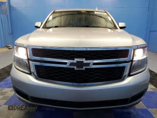2019 Chevrolet Tahoe LS z VIN 1GNSKAKC5KR124318, wystawiony jako Copart lot #56994495 z przebiegiem 232 268 mil mil oraz Czysty tytuł • Clean title. Historia ofert i sprzedaży dostępna na DreamBid. Obrazek 5.