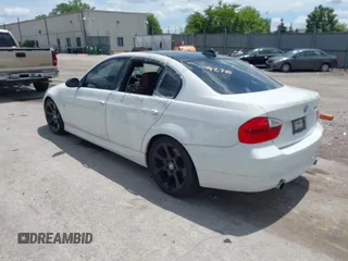 2007 BMW 3 Series 335i с VIN WBAVB73597VH21480, выставлен на аукционе IAAI как лот 42629278 с пробегом 140 725 миль миль и . История ставок и продаж доступна на DreamBid. Изображение 3.