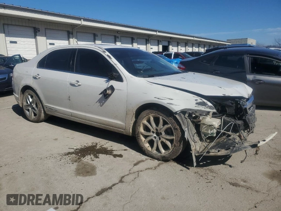 2010 Ford Fusion SE z VIN 3FAHP0HA6AR421918, wystawiony jako Copart lot #46276355 z przebiegiem 129 408 mil mil oraz Szkoda całkowita • Salvage title. Historia ofert i sprzedaży dostępna na DreamBid. Obrazek 4.