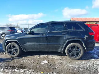 2019 Jeep Grand Cherokee Upland with VIN 1C4RJFAGXKC537978, listed as a IAAI auction lot 41181275 with 83,269 mi miles. Bid and sale history available at carsss.com. Image 15.