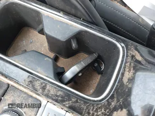 2024 Kia Telluride LX z VIN 5XYP2DGC8RG423352, wystawiony jako IAAI lot #41194764 z przebiegiem Nie podano mil oraz . Historia ofert i sprzedaży dostępna na DreamBid. Obrazek 11.