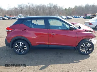 2020 Nissan Kicks SV with VIN 3N1CP5CV9LL547565, listed as a IAAI auction lot 41776239 with 18,246 mi miles. Bid and sale history available at carsss.com. Image 12.