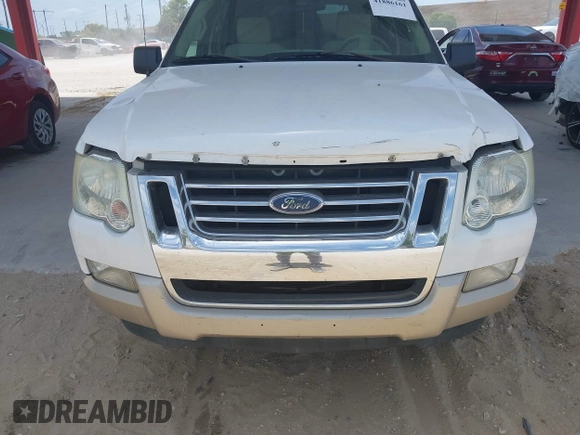 2006 Ford Explorer XLS with VIN 1FMEU62E26UA24271, listed as a IAAI auction lot 41886161 with 107,213 mi miles. Bid and sale history available at carsss.com. Image 6.