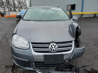 2010 Volkswagen Jetta S с VIN 3VWJZ7AJ8AM003993, выставлен на аукционе Copart как лот 51973625 с пробегом 105 215 миль миль и Списание • Salvage title. История ставок и продаж доступна на DreamBid. Изображение 5.
