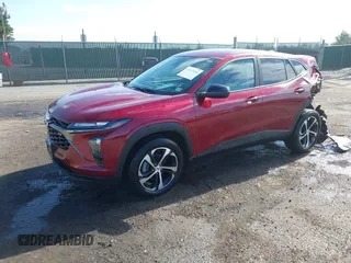 2024 Chevrolet Trax 1RS with VIN KL77LGE20RC226122, listed as a IAAI auction lot 41915416 with 20,124 mi miles. Bid and sale history available at carsss.com. Image 2.