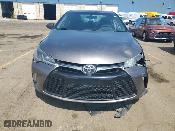 2015 Toyota Camry XLE with VIN 4T1BF1FK9FU921460, listed as a Copart auction lot 54565755 with 291,530 mi miles and Clean Title. Bid and sale history available at carsss.com. Image 5.