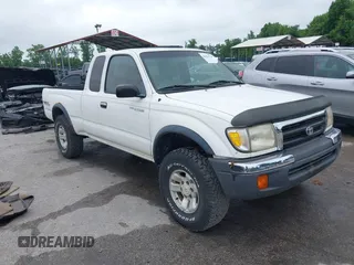 1999 Toyota Tacoma с VIN 4TAWN72N2XZ503270, выставлен на аукционе IAAI как лот 42424736 с пробегом 214 624 миль миль и . История ставок и продаж доступна на DreamBid. Изображение 1.