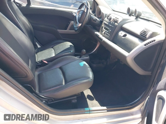 2008 Smart fortwo Pure with VIN WMEEJ31X68K106096, listed as a IAAI auction lot 42456471 with 92,074 mi miles and . Bid and sale history available at DreamBid. Image 5.