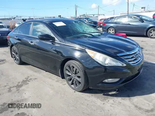 2011 Hyundai Sonata Limited z VIN 5NPEC4AC7BH276033, wystawiony jako IAAI lot #41589174 z przebiegiem 123 012 mil mil oraz . Historia ofert i sprzedaży dostępna na DreamBid. Obrazek 1.