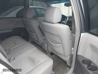 2006 Toyota Highlander with VIN JTEGP21A060105154, listed as a IAAI auction lot 41686840 with 245,420 mi miles. Bid and sale history available at carsss.com. Image 8.