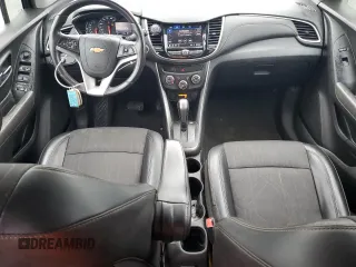 2020 Chevrolet Trax LT with VIN KL7CJLSB0LB043530, listed as a Copart auction lot 61128735 with 71,283 mi miles and Salvage title. Bid and sale history available at DreamBid. Image 8.
