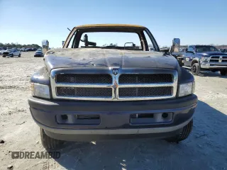 1994 Dodge 2500 with VIN 1B7KF26C9RS523846, listed as a Copart auction lot 89137995 with Not Provided miles and Non Repairable. Bid and sale history available at carsss.com. Image 5.