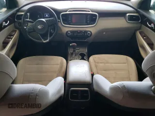 2017 Kia Sorento LX z VIN 5XYPGDA32HG220045, wystawiony jako Copart lot #56754725 z przebiegiem Nie podano mil oraz Czysty tytuł • Clean title. Historia ofert i sprzedaży dostępna na DreamBid. Obrazek 8.