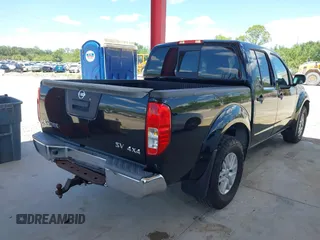 2018 Nissan Frontier SV with VIN 1N6AD0EV1JN732877, listed as a IAAI auction lot 42261667 with 139,686 mi miles and . Bid and sale history available at DreamBid. Image 4.