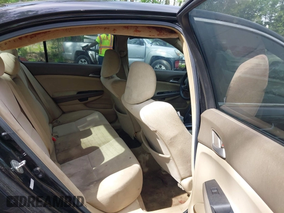 2008 Honda Accord LX z VIN 1HGCP26318A161325, wystawiony jako IAAI lot #42336743 z przebiegiem 207 266 mil mil oraz . Historia ofert i sprzedaży dostępna na DreamBid. Obrazek 8.
