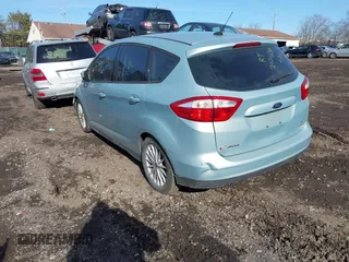 2013 Ford C-Max SE with VIN 1FADP5AU7DL557350, listed as a IAAI auction lot 41518831 with Not Provided miles. Bid and sale history available at carsss.com. Image 3.