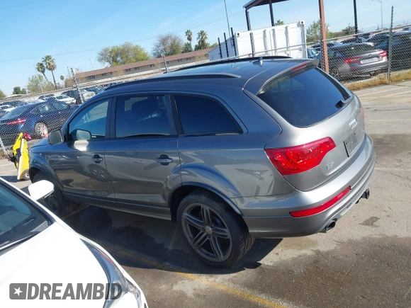 2014 Audi Q7 3.0T S line Prestige with VIN WA1DGAFE2ED009086, listed as a IAAI auction lot 41824179 with 136,899 mi miles. Bid and sale history available at carsss.com. Image 14.