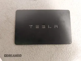 2018 Tesla Model 3 Long Range Battery z VIN 5YJ3E1EA9JF123109, wystawiony jako IAAI lot #42038158 z przebiegiem 133 361 mil mil oraz . Historia ofert i sprzedaży dostępna na DreamBid. Obrazek 11.