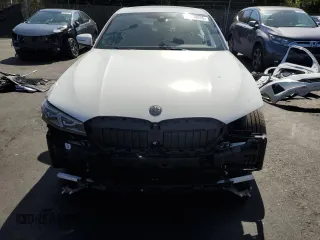 2023 BMW 3 Series 330i z VIN 3MW69FF02P8D08357, wystawiony jako Copart lot #57848895 z przebiegiem 9 923 mil mil oraz Szkoda całkowita • Salvage title. Historia ofert i sprzedaży dostępna na DreamBid. Obrazek 5.