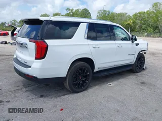 2022 GMC Yukon SLT with VIN 1GKS1BKD4NR178230, listed as a IAAI auction lot 41943095 with 41,421 mi miles. Bid and sale history available at carsss.com. Image 4.
