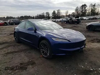 2025 Tesla Model 3 Long Range with VIN 5YJ3E1EA7SF889678, listed as a Copart auction lot 42952045 with 521 mi miles and Salvage Title. Bid and sale history available at DreamBid. Image 11.