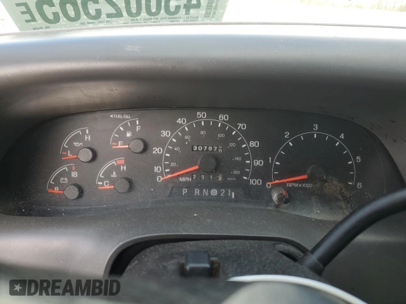 2001 Ford F-350 XL with VIN 1FTSW30L21EB93260, listed as a Copart auction lot 45002565 with 307,878 mi miles and Salvage Title. Bid and sale history available at DreamBid. Image 9.