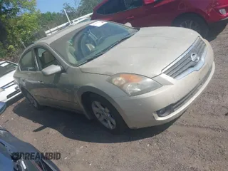 2009 Nissan Altima 2.5 S with VIN 1N4AL21EX9N513182, listed as a IAAI auction lot 42085758 with 256,655 mi miles. Bid and sale history available at carsss.com. Image 1.