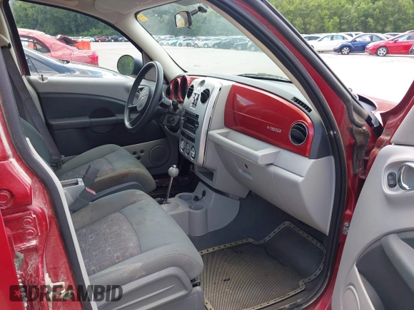 2006 Chrysler PT Cruiser Touring z VIN 3A4FY58B06T325033, wystawiony jako IAAI lot #42681497 z przebiegiem 69 816 mil mil oraz . Historia ofert i sprzedaży dostępna na DreamBid. Obrazek 5.