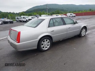 2006 Cadillac DTS 1SB z VIN 1G6KD57YX6U212463, wystawiony jako IAAI lot #42515167 z przebiegiem 186 693 mil mil oraz . Historia ofert i sprzedaży dostępna na DreamBid. Obrazek 4.