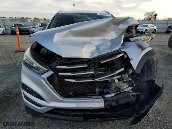 2017 Hyundai Tucson SE Plus with VIN KM8J33A4XHU270240, listed as a Copart auction lot 46735805 with 116,780 mi miles and Salvage Title. Bid and sale history available at carsss.com. Image 5.